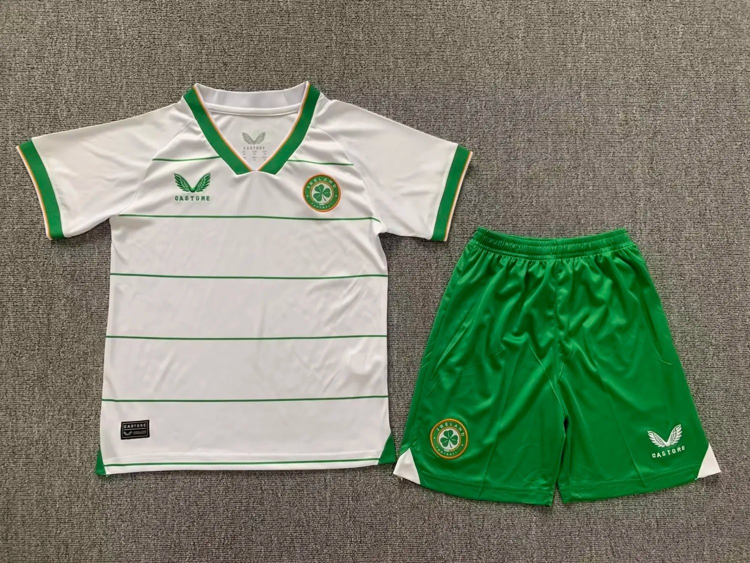 23-24 Ireland Away Kids Kit