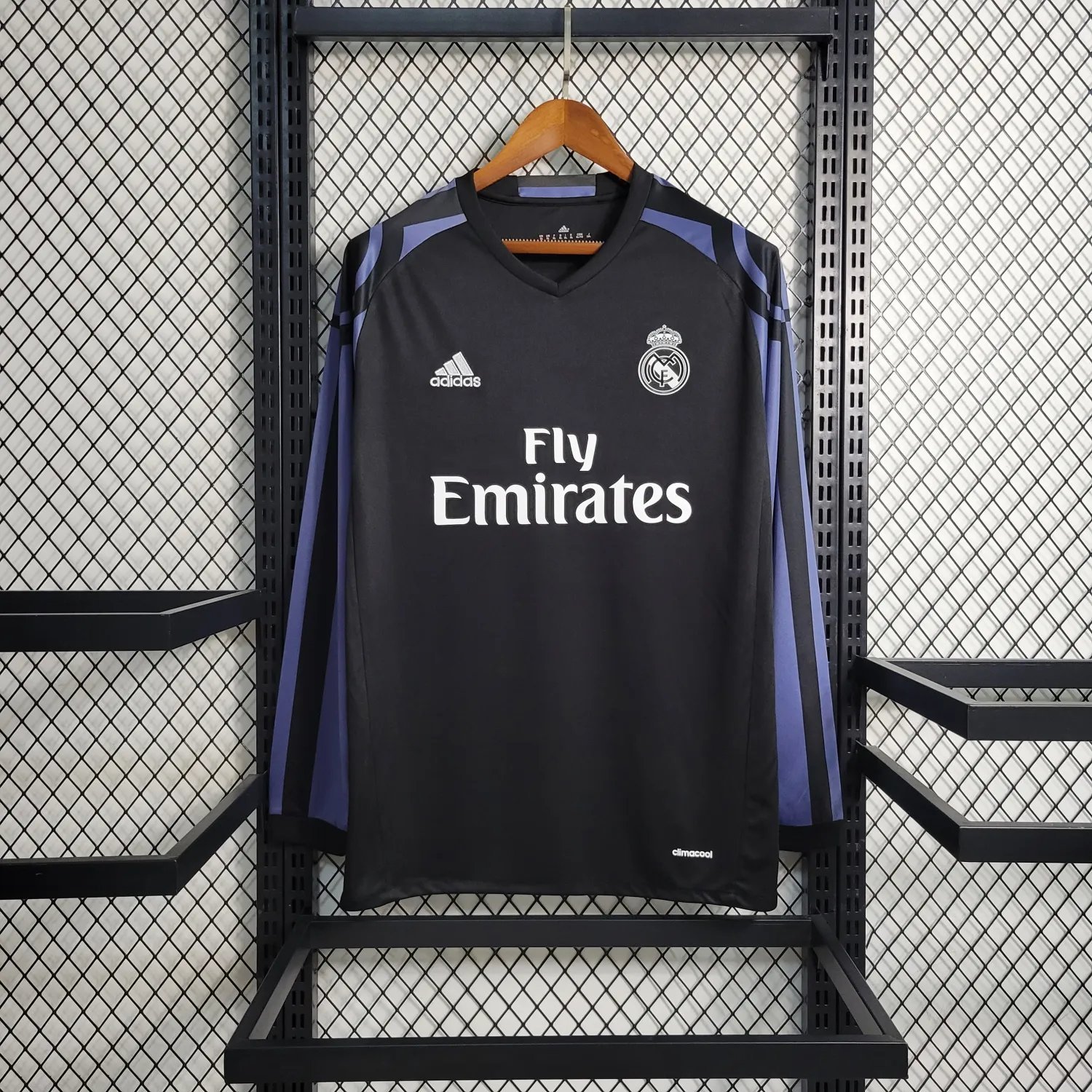 16-17 Real Madrid Third Long Sleeve Retro 
