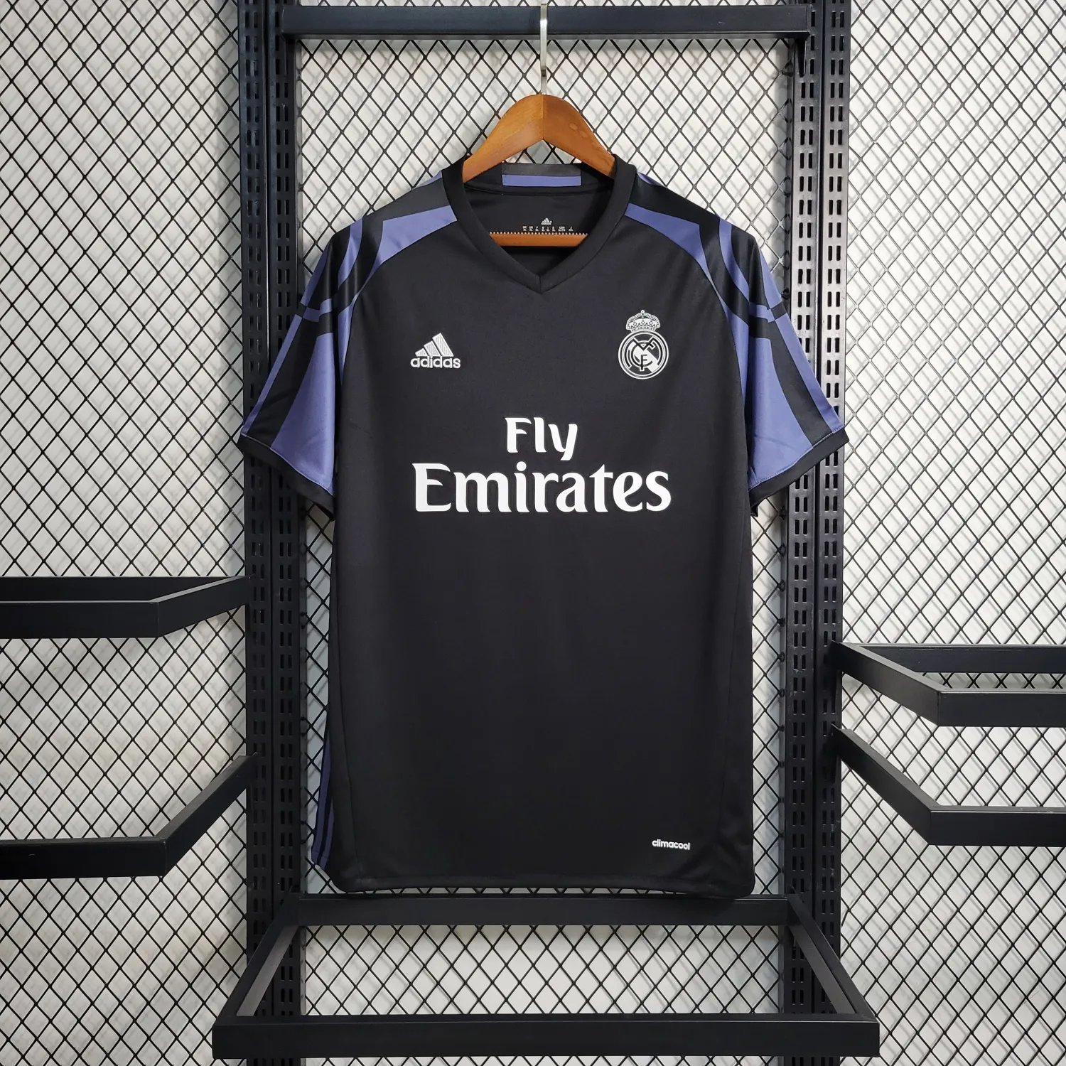 16-17 Real Madrid Third Retro 