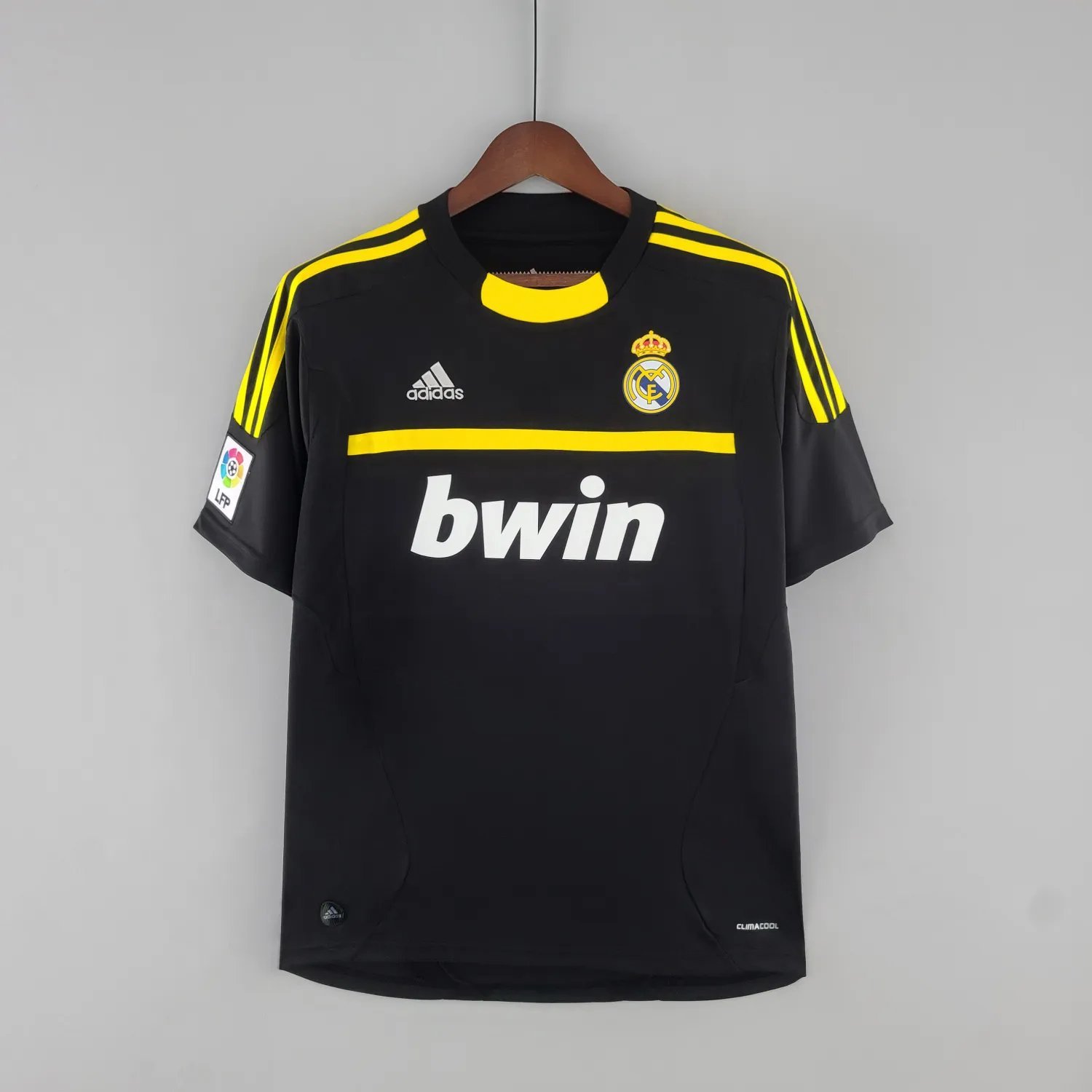 11-12 Real Madrid Black Goal Keeper Retro 