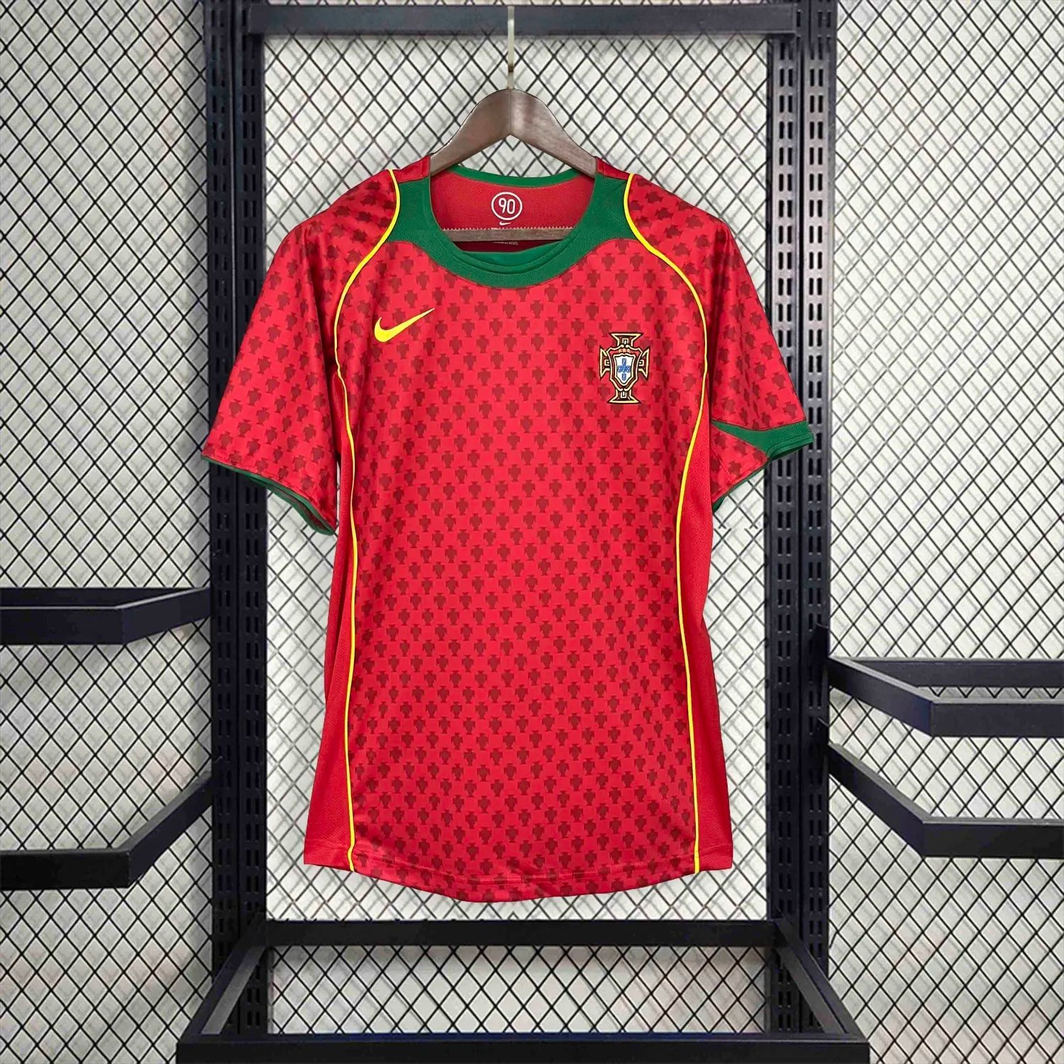 2004 Portugal Home Retro 