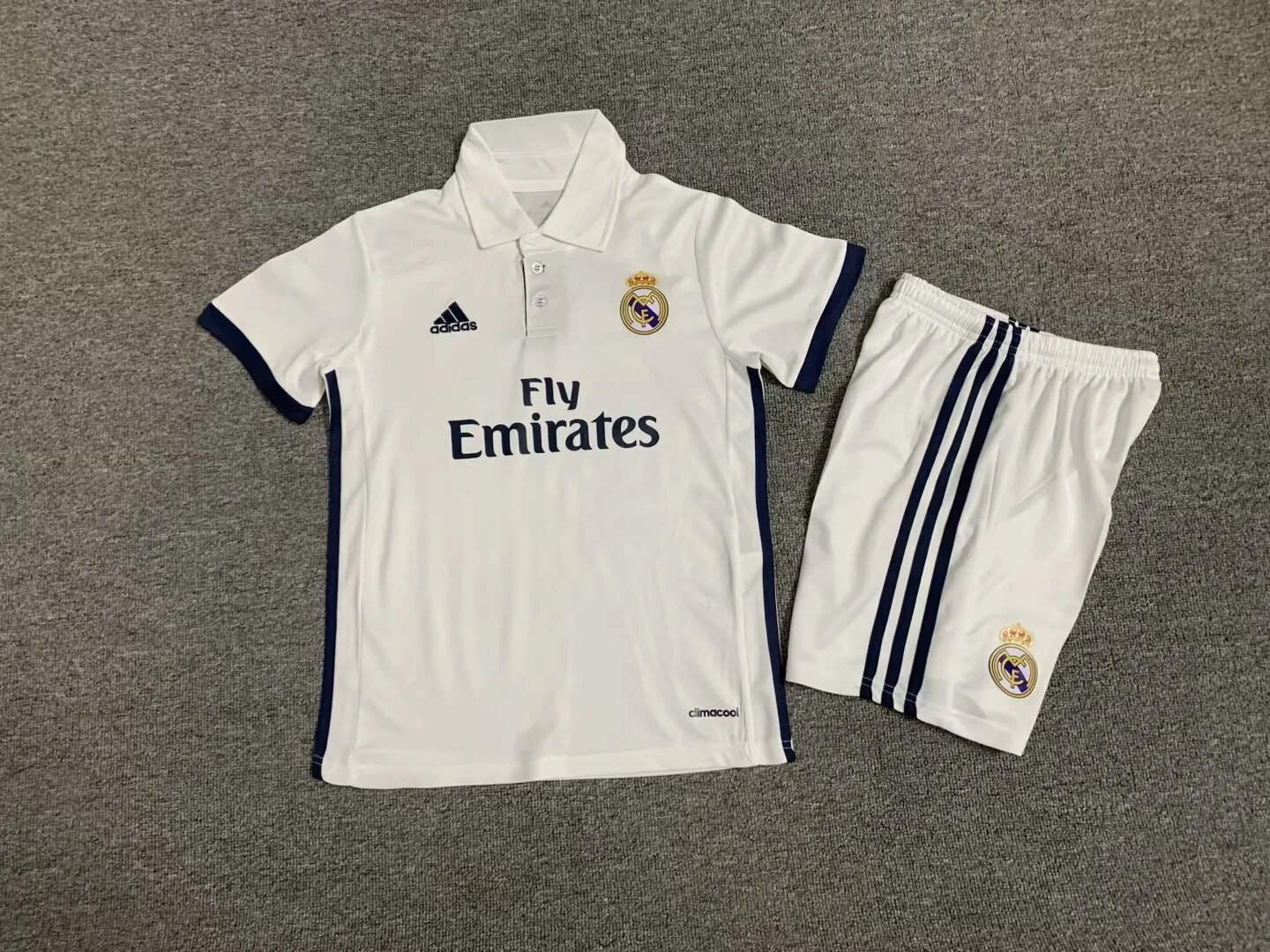 Retro 16-17 Real Madrid Home Kids Kit
