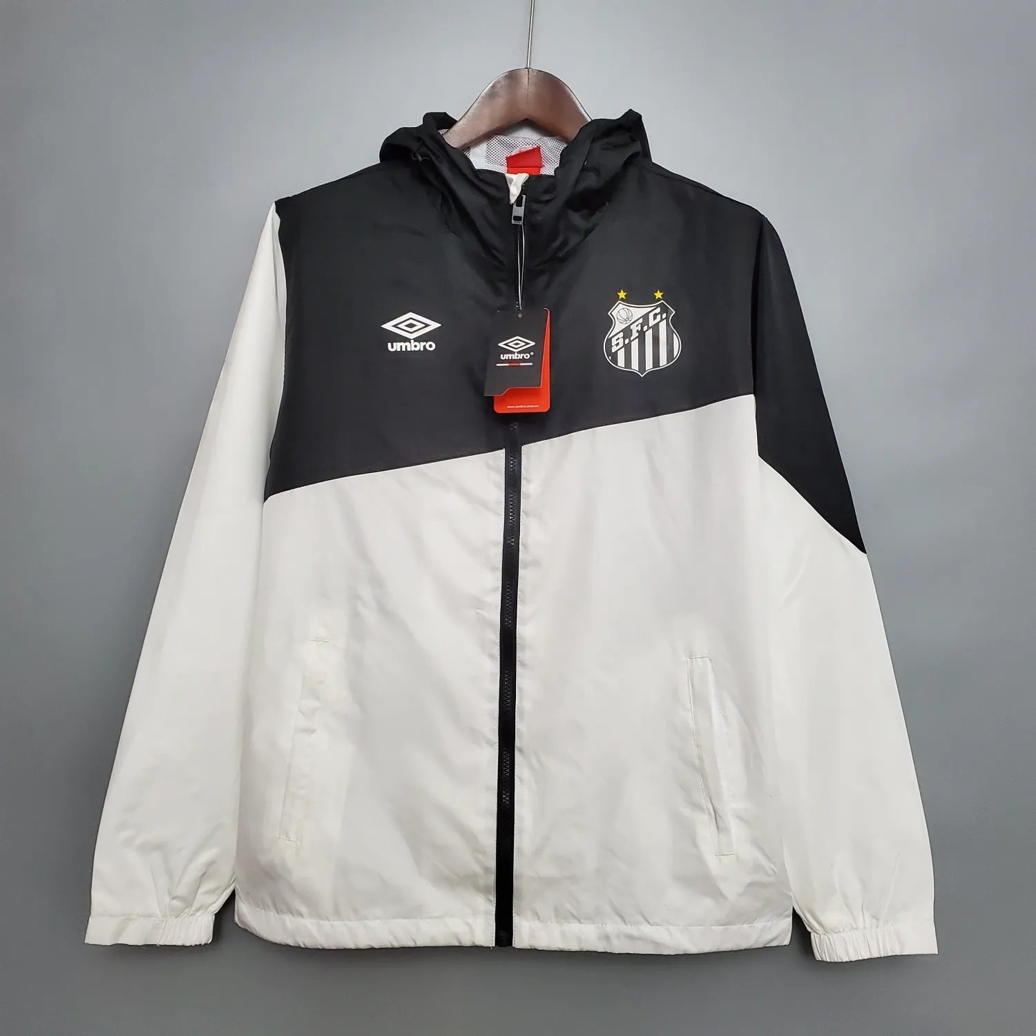 Windbreaker Santos Black and White 