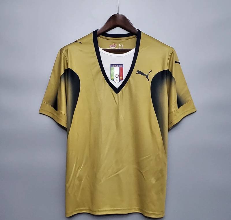 2006 Italy Golden Retro