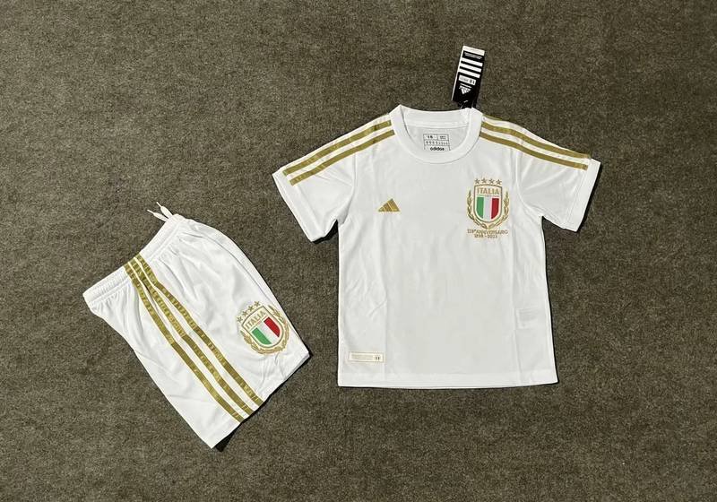 2023 Italy White Kids Kit