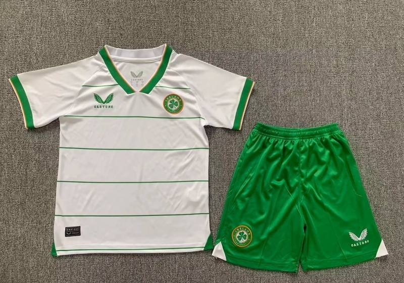 23-24 Ireland Away Kids Kit