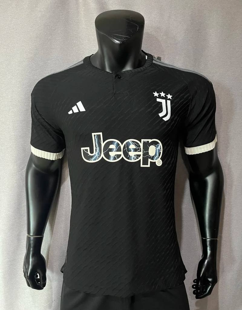 23-24 Juventus Third Player Version
