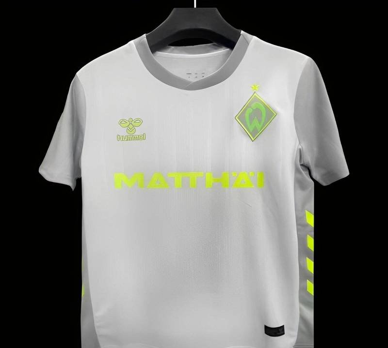 25-26 Werder Bremen Away Fan Version